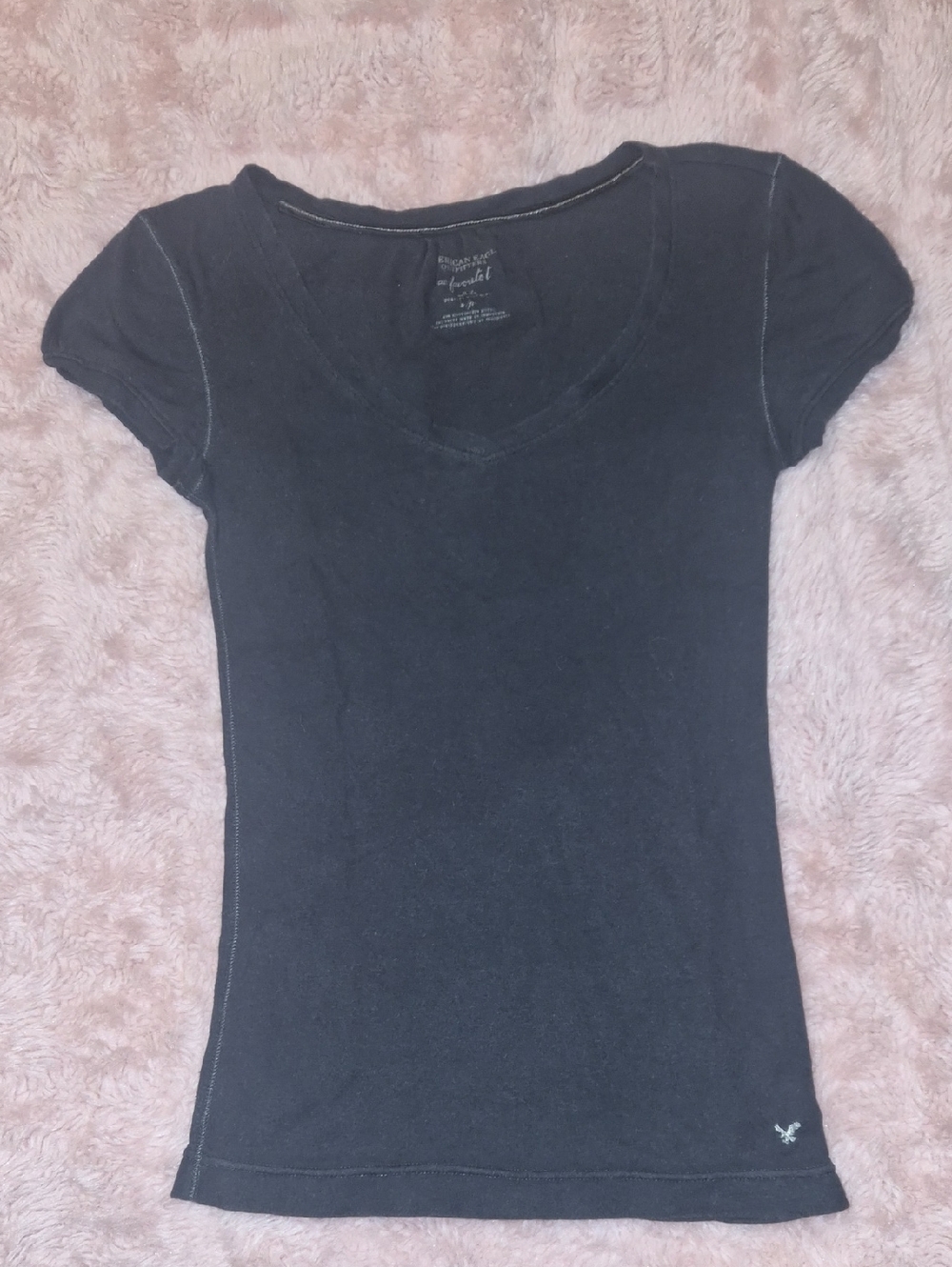 Women’s Black V-Neck Short Sleeve Top